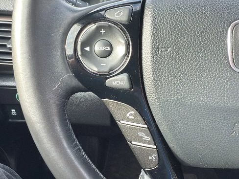 Used 2017 Honda Accord EX-L image 12