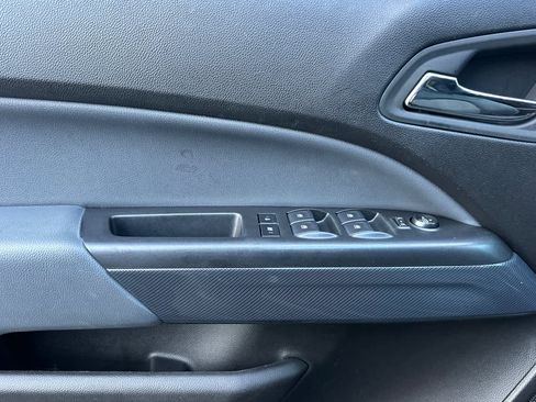 Used 2019 Chevrolet Colorado Z71 image 12