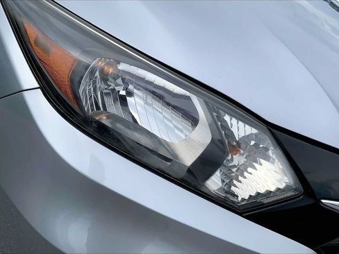 Used 2017 Honda HR-V EX image 27