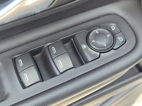 Used 2024 GMC Terrain SLT FWD image 20