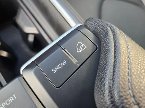 Certified 2025 Toyota Grand Highlander XLE image 32