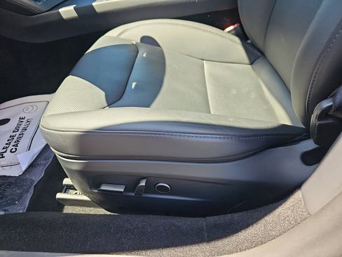 Used 2024 Tesla Model 3 Standard Range image 30