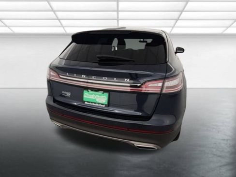 Used 2022 Lincoln Nautilus Reserve AWD/4WD image 7