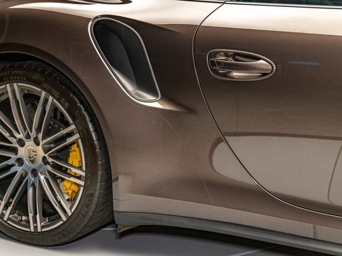 Used 2015 Porsche 911 4 Coupe image 29