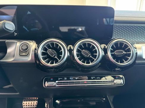 Used 2024 Mercedes-Benz GLB 35 AMG 4MATIC image 25