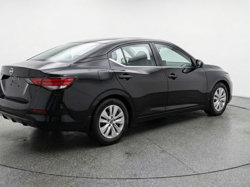 Used 2025 Nissan Sentra S FWD image 9