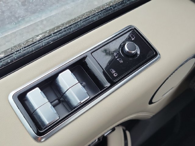 Used 2018 Land Rover Range Rover Autobiography AWD/4WD image 13