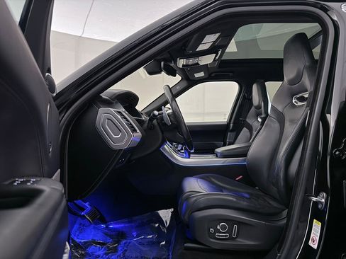 Used 2018 Land Rover Range Rover Sport SVR image 18