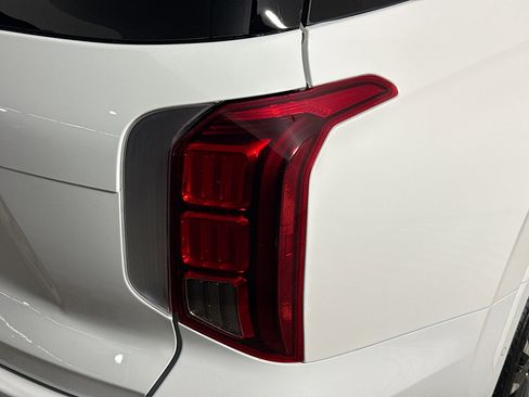 Used 2024 Hyundai Palisade Calligraphy image 34