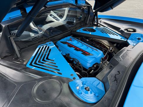 Used 2023 Chevrolet Corvette Stingray Preferred Cpe w/ Z51 Performance Package RWD image 29