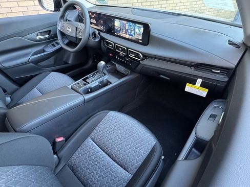 New 2026 Nissan Sentra SV w/ SV Convenience Package image 9