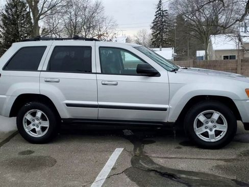 Used 2007 Jeep Grand Cherokee Laredo image 9