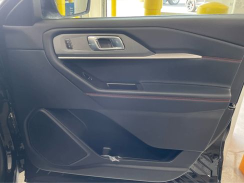 New 2026 Ford Explorer ST-Line image 34