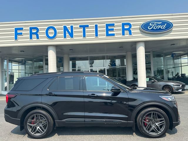 Certified 2025 Ford Explorer ST AWD/4WD image 1