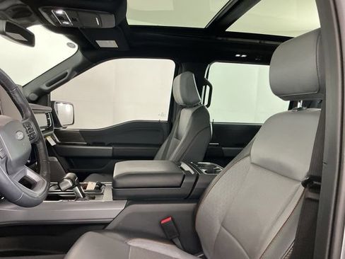 Used 2024 Ford F150 Lightning Lariat AWD/4WD image 19