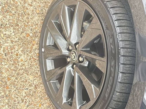 Used 2025 Toyota Corolla SE image 6