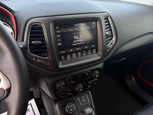 Used 2019 Jeep Compass Trailhawk w/ Safety & Security Group AWD/4WD image 15