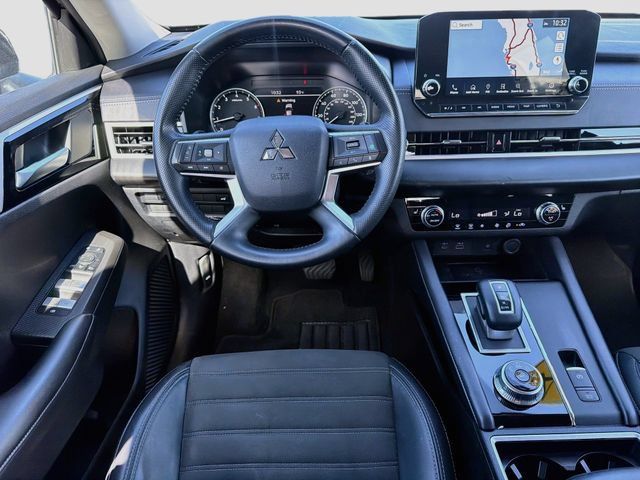Used 2024 Mitsubishi Outlander SE FWD image 23