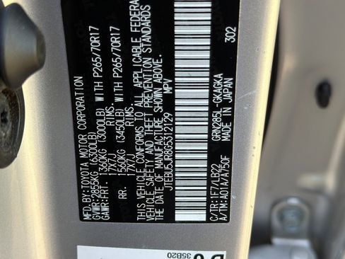 Used 2016 Toyota 4Runner SR5 Premium AWD/4WD image 28