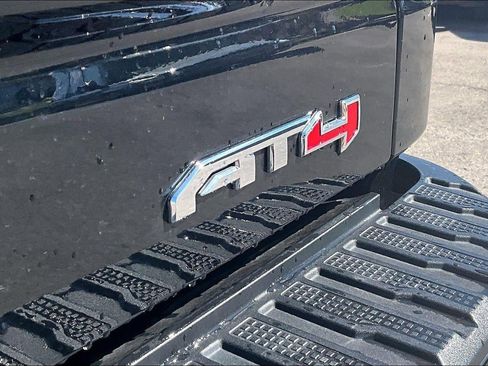 Used 2021 GMC Sierra 1500 AT4 image 8