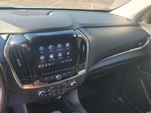 Used 2021 Chevrolet Traverse LT w/ LPO, Blackout Package AWD/4WD image 21