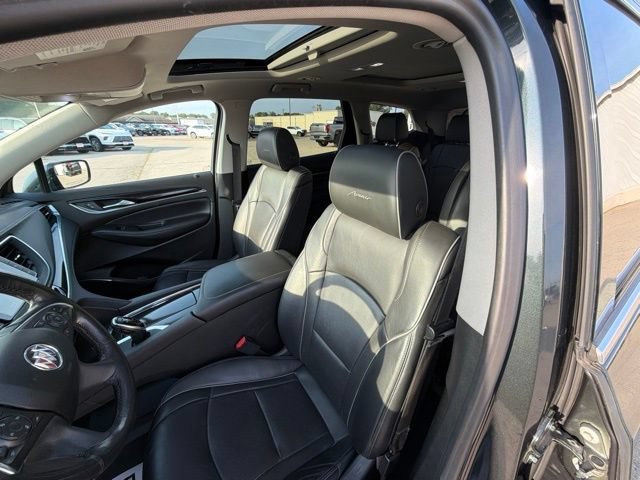 Used 2021 Buick Enclave Avenir w/ Avenir Technology Package AWD/4WD image 11