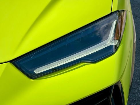 Used 2024 Lamborghini Urus Performante AWD/4WD image 28