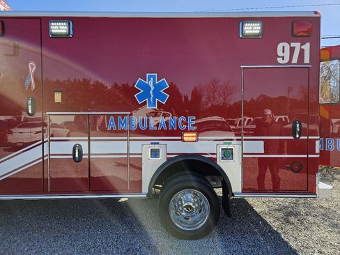 Used 2016 Ford F450 XLT image 29