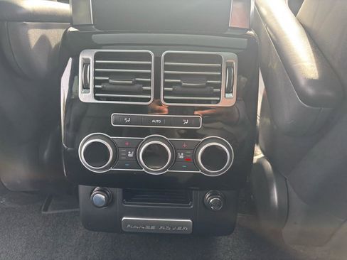 Used 2016 Land Rover Range Rover Supercharged image 13