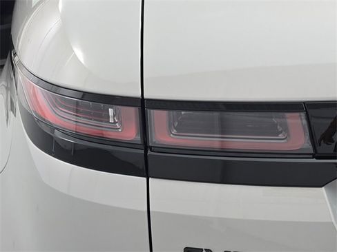 Used 2023 Land Rover Range Rover Evoque R-Dynamic SE image 35