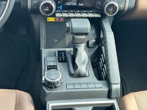 New 2026 Toyota 4Runner Limited AWD/4WD image 23