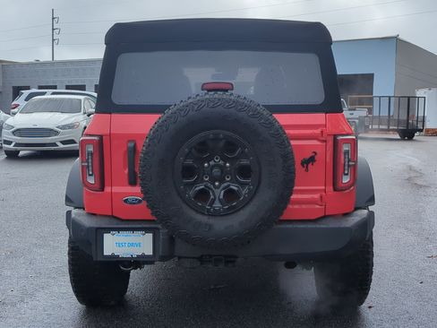 Used 2023 Ford Bronco Wildtrak image 5