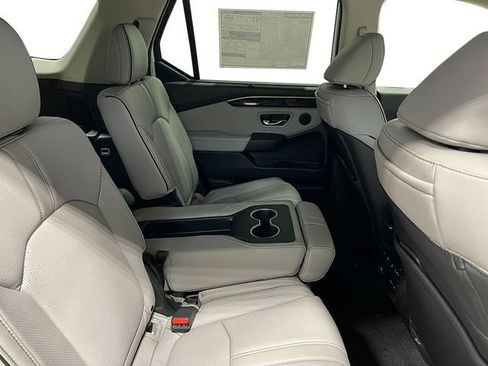 New 2025 Honda Pilot Elite image 40