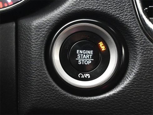 Used 2019 Dodge Durango GT image 29