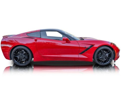 Used 2019 Chevrolet Corvette Stingray Coupe w/ Carbon Flash Badge Package image 2
