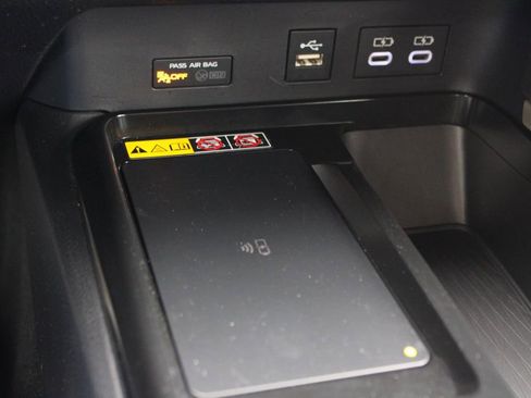 Used 2025 Toyota Camry LE FWD image 25