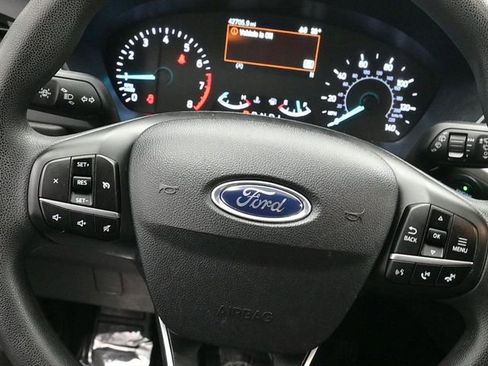 Used 2022 Ford Escape SE image 10