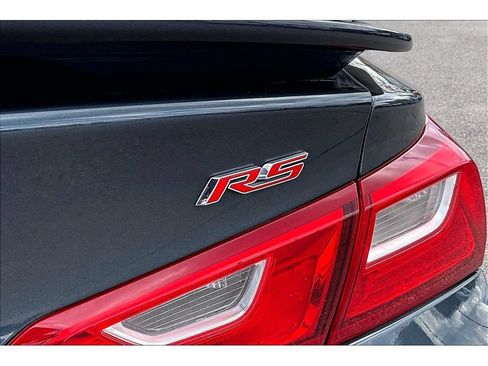 Used 2021 Chevrolet Malibu RS FWD image 23