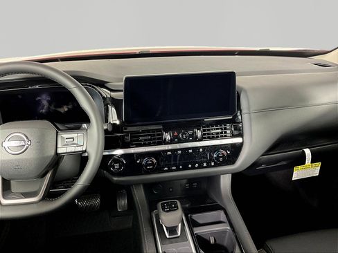 New 2026 Nissan Pathfinder SL AWD/4WD image 11