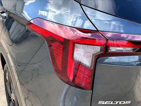 Certified 2026 Kia Seltos EX w/ EX Sunroof Package image 54