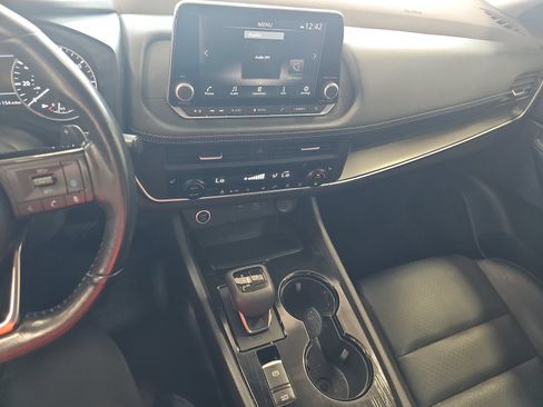 Used 2023 Nissan Rogue SV w/ SV Premium B Package AWD/4WD image 6