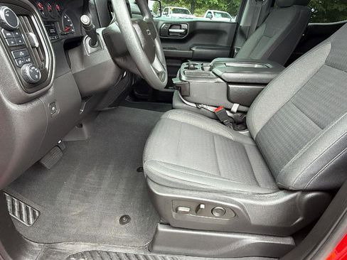 Used 2022 Chevrolet Silverado 1500 Custom Trail Boss w/ LPO, Dark Essentials Package AWD/4WD image 13
