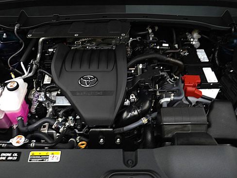 Used 2025 Toyota Grand Highlander AWD image 33