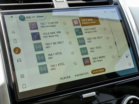 New 2026 Land Rover Discovery S AWD/4WD image 41