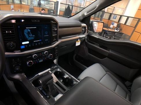 New 2026 Ford F150 Lariat w/ Equipment Group 501A Mid image 19