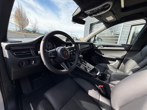 New 2026 Porsche Macan S image 4