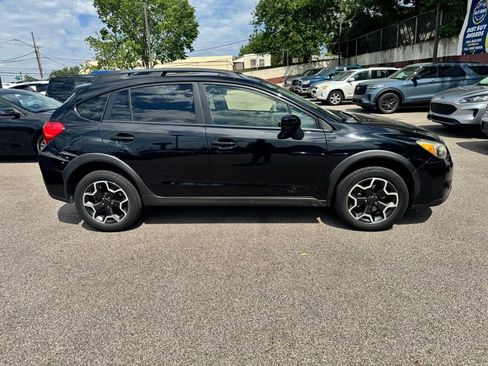 Used 2015 Subaru Crosstrek 2.0i Premium AWD/4WD image 6