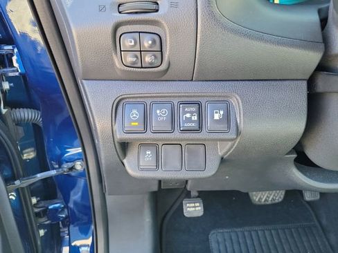 Used 2017 Nissan Leaf SL w/ Premium Package image 14