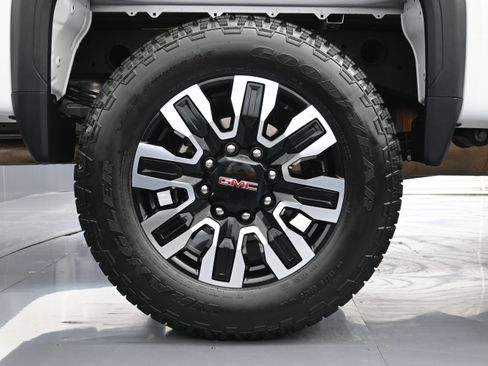 Used 2024 GMC Sierra 2500 Pro w/ Convenience Package RWD image 15