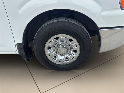 Used 2019 Nissan NV 3500 SL w/ Navigation Package RWD image 41